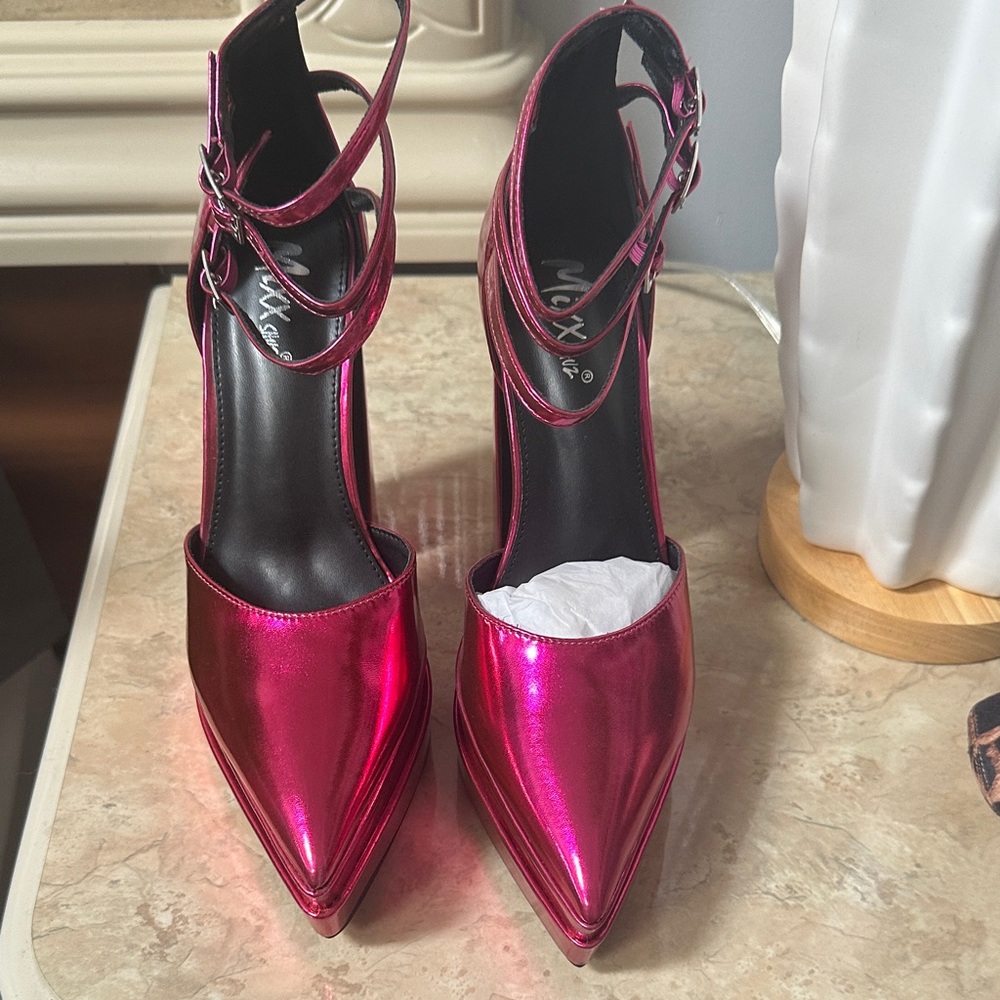 Mixx Shuz Pink Metallic Women's Heels